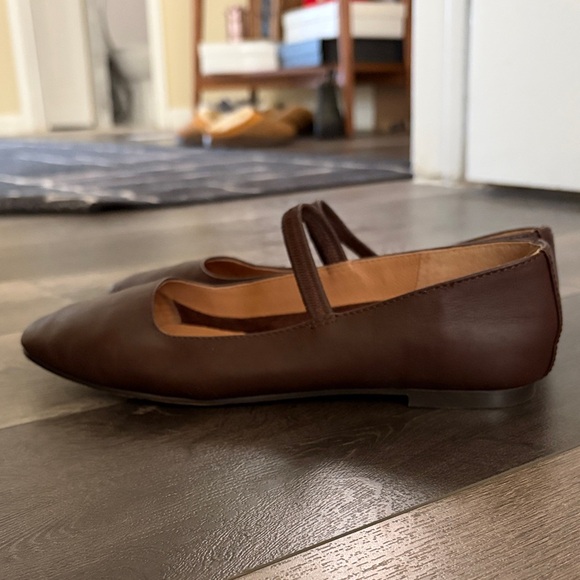 Madewell Dark Brown Mary Jane Flats with Strap - Picture 2 of 2